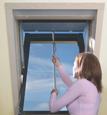 Стержень ZSZ Стержень для управления наружной маркизой на высоко расположенных окнах (150 см).