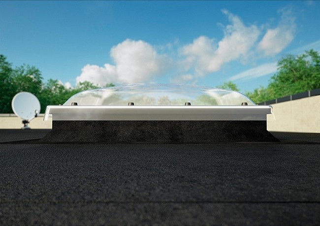 DXС-C P2 Конструкция: стеклопакет и купол из поликарбоната. Глухое.